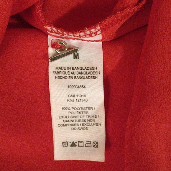 🌈3 for $20🌼 Dynamite red top - Picture 3 of 3